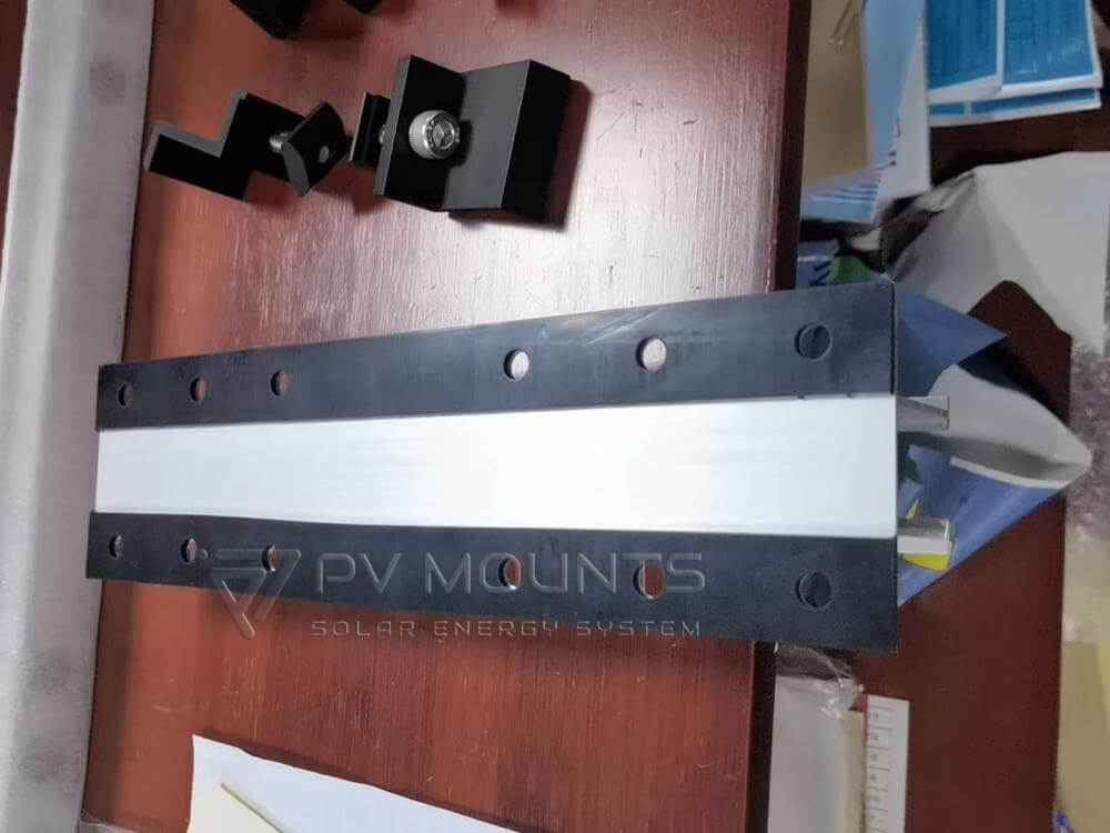 mini rail solar mounting system for metal rooftop (2)